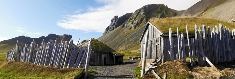 Vikingská vesnička u Vestrahorn