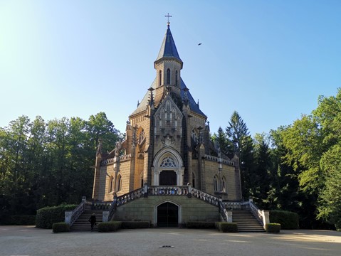 Schwarzenberská hrobka Domanín