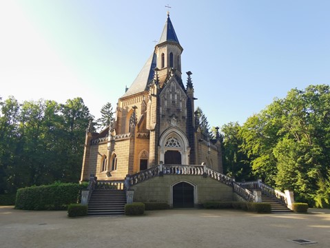 Schwarzenberská hrobka Domanín