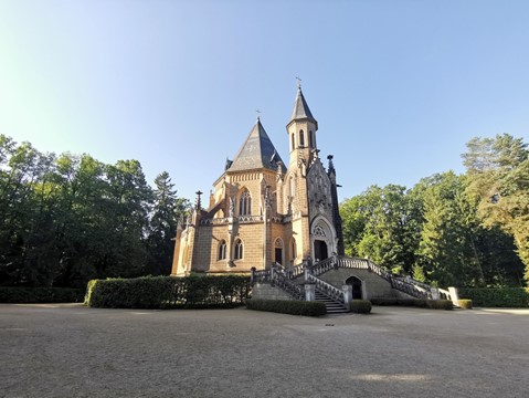 Schwarzenberská hrobka Domanín